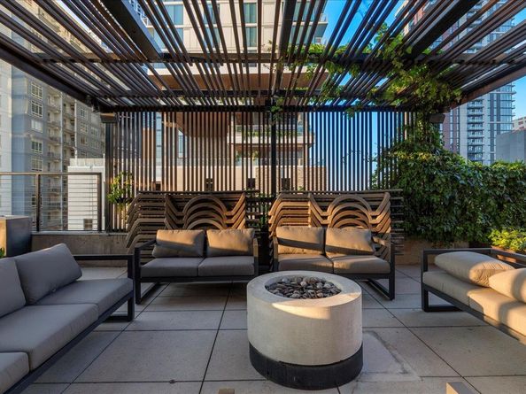 70 Rainey ST 1503, Austin TX 78701