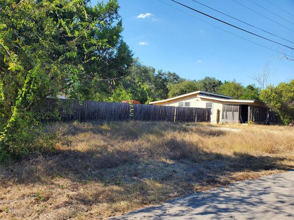 10900 2nd ST, Jonestown TX 78645