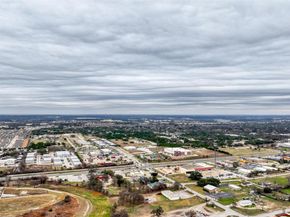 408 Horseshoe DR, Leander TX 78641