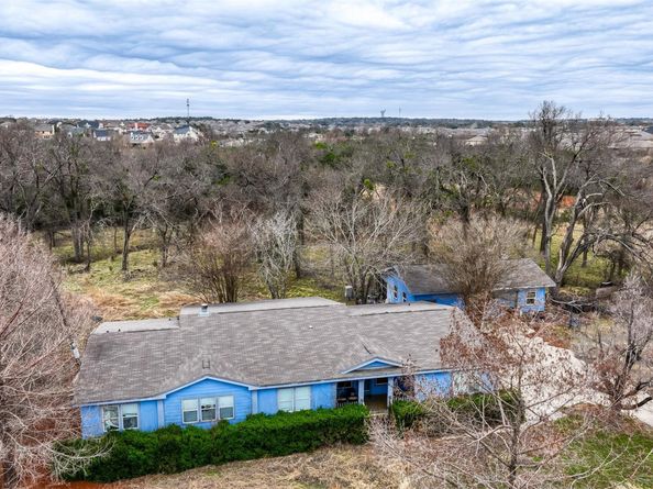 408 Horseshoe DR, Leander TX 78641