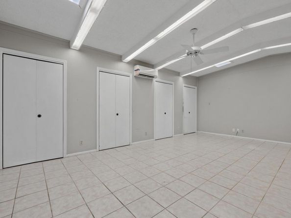 1314 Cloverleaf DR, Austin TX 78723
