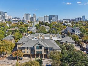 1910 Robbins PL 301, Austin TX 78705