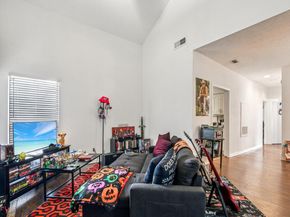 1910 Robbins PL 301, Austin TX 78705