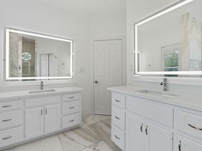 7315 Oak Shores DR, Austin TX 78730