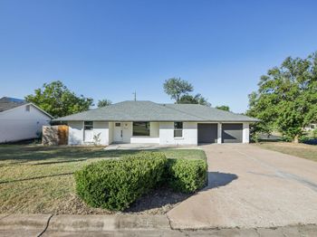 5101 Woodmoor DR
