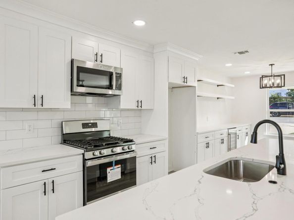 5101 Woodmoor DR, Austin TX 78721