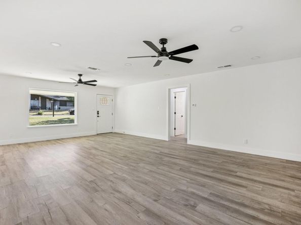 5101 Woodmoor DR, Austin TX 78721