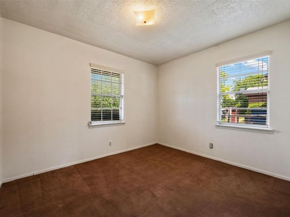 105 E St Johns Ave, Austin TX 78752