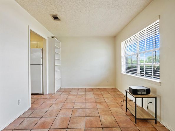 105 E St Johns Ave, Austin TX 78752