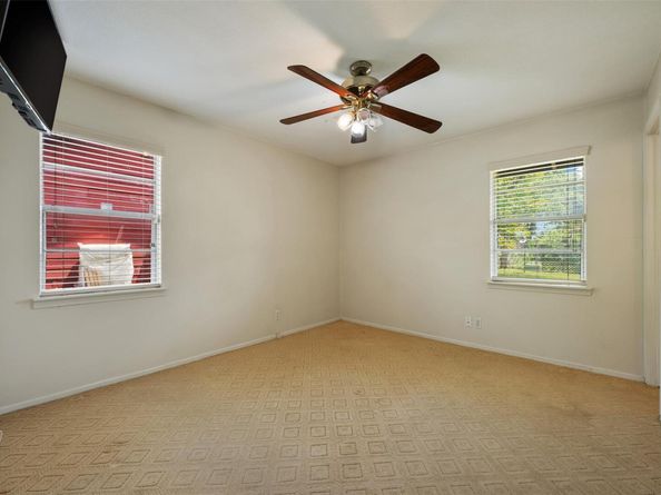 105 E St Johns Ave, Austin TX 78752