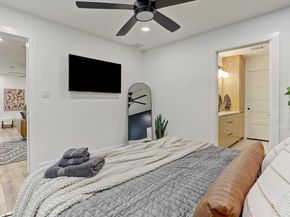 207 White Oak DR, Austin TX 78753