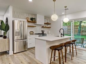 207 White Oak DR, Austin TX 78753