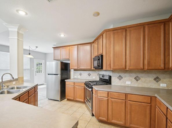 9401 Kisoba TER, Austin TX 78749