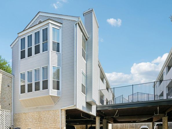 2520 Quarry RD 202, Austin TX 78703