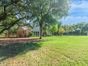 204 Mesa DR, Georgetown TX 78628