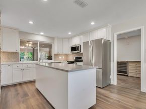 204 Mesa DR, Georgetown TX 78628