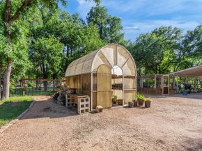 204 Mesa DR, Georgetown TX 78628
