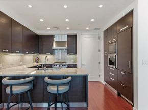 200 Congress Ave 14A, Austin TX 78701