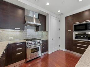 200 Congress Ave 14A, Austin TX 78701