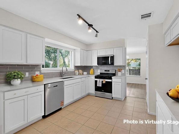13105 Bidwell DR, Austin TX 78729