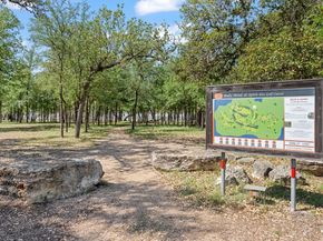 161 Comanche DR, Point Venture TX 78645