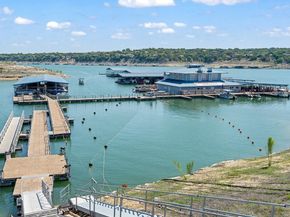 161 Comanche DR, Point Venture TX 78645