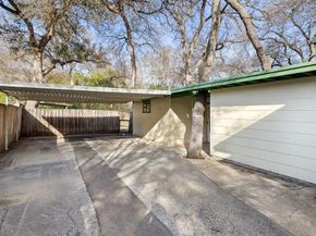 2004 Griswold LN, Austin TX 78703