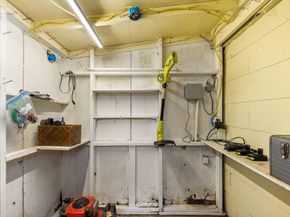 2004 Griswold LN, Austin TX 78703