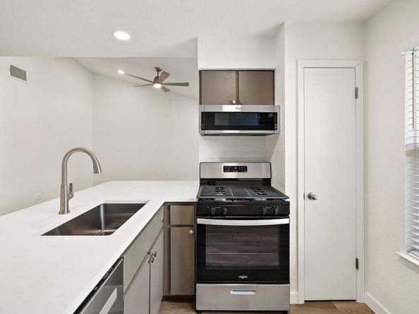 6203 Berkett CV A & B, Austin TX 78745