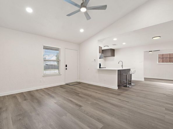 6203 Berkett CV A & B, Austin TX 78745