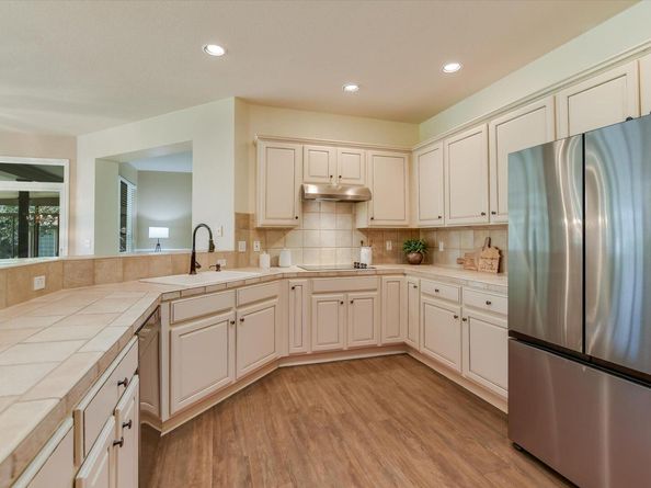111 Great Frontier DR, Georgetown TX 78633