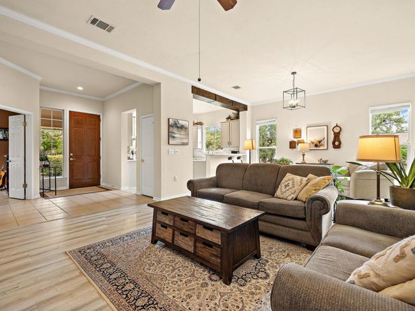 131 Whippoorwill WAY, Georgetown TX 78633
