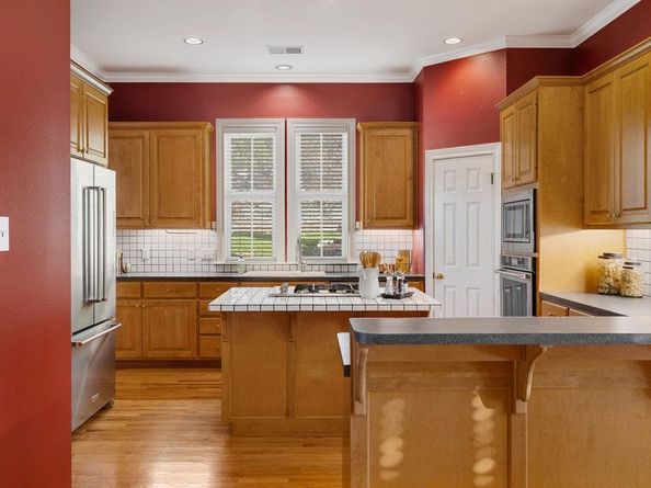 4205 Love Bird LN, Austin TX 78730