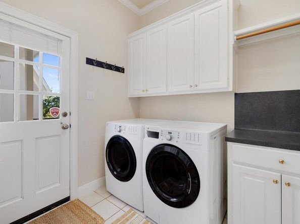 4205 Love Bird LN, Austin TX 78730