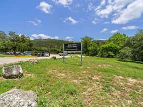 7205 Waldon DR N208, Austin TX 78750