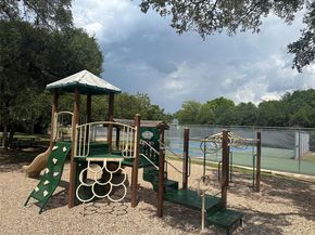 7205 Waldon DR N208, Austin TX 78750