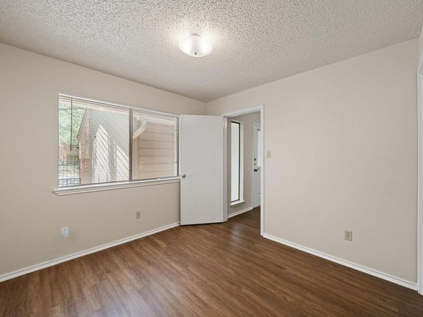 7205 Waldon DR N208, Austin TX 78750