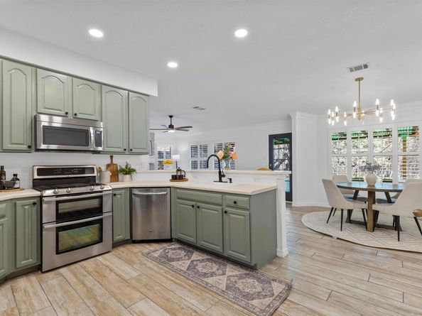 9322 Lightwood LOOP, Austin TX 78748