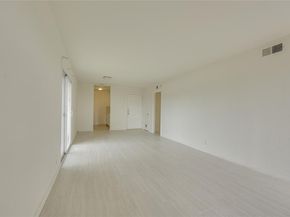 3431 North Hills DR 321, Austin TX 78731