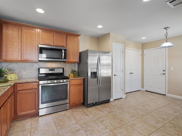 335 Salado Creek LN, Georgetown TX 78633
