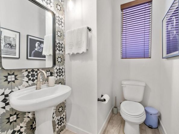 5202 Rob Scott ST, Austin TX 78721