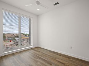 6324 N Lamar BLVD 206, Austin TX 78752