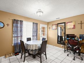 301 Tillery SQ W, Austin TX 78702
