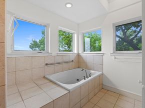 3800 Laurel Ledge LN, Austin TX 78731
