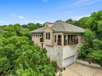 3800 Laurel Ledge LN