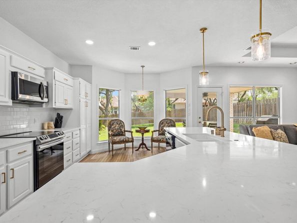 103 El Norte CT, Lakeway TX 78734