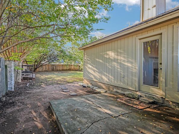 305 Regatta CT, Lakeway TX 78734