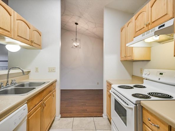 305 Regatta CT, Lakeway TX 78734