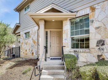 3101 Davis LN