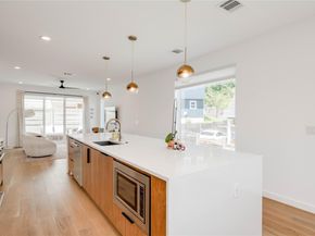 1208 Luna ST 1, Austin TX 78721